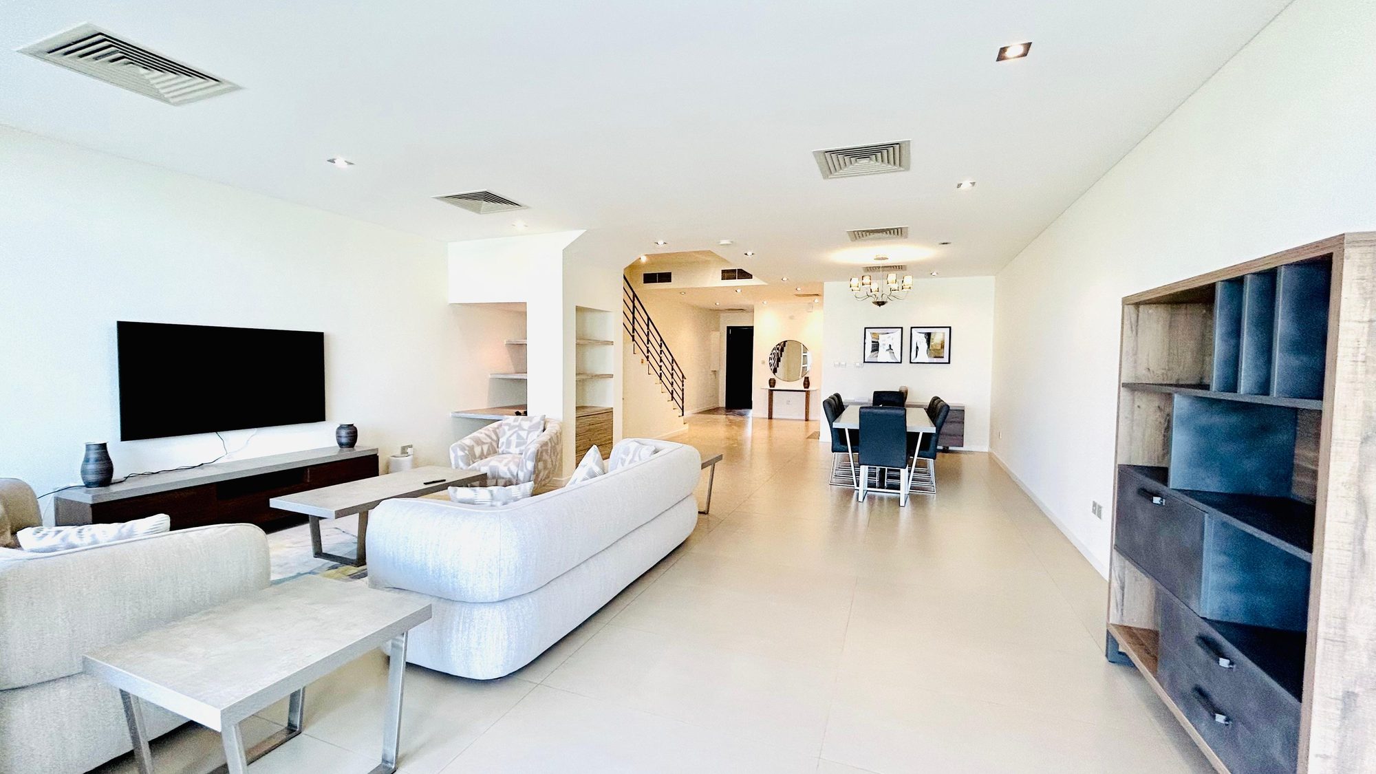 Four Bedroom Villa with Waterfront Setting