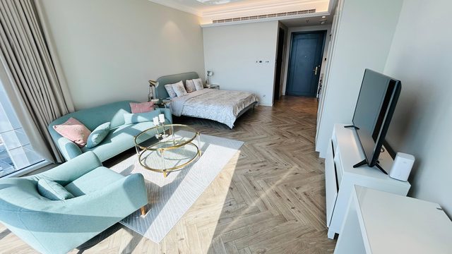One-Bedroom Apartment with Shared Amenities