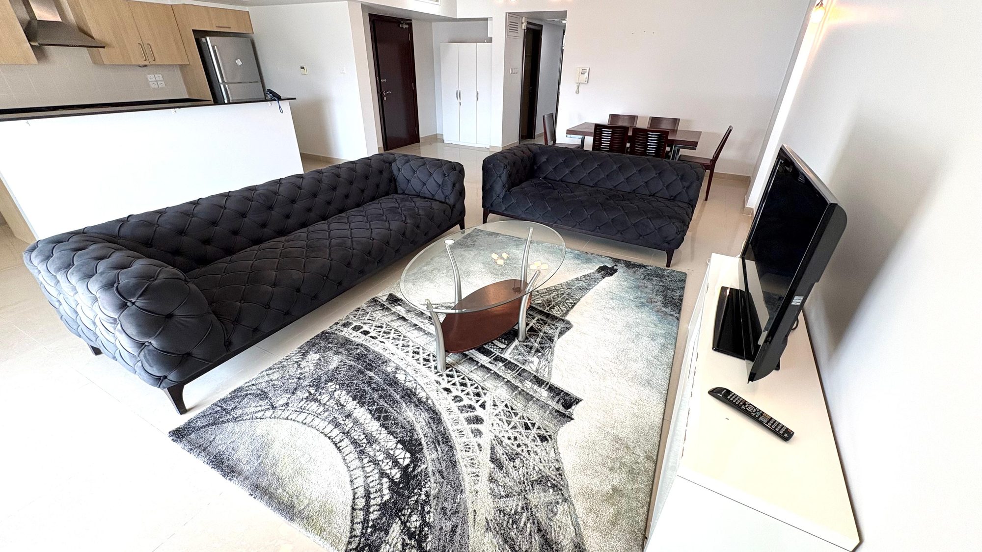 Two-Bedroom Apartment with Balcony in Muharraq