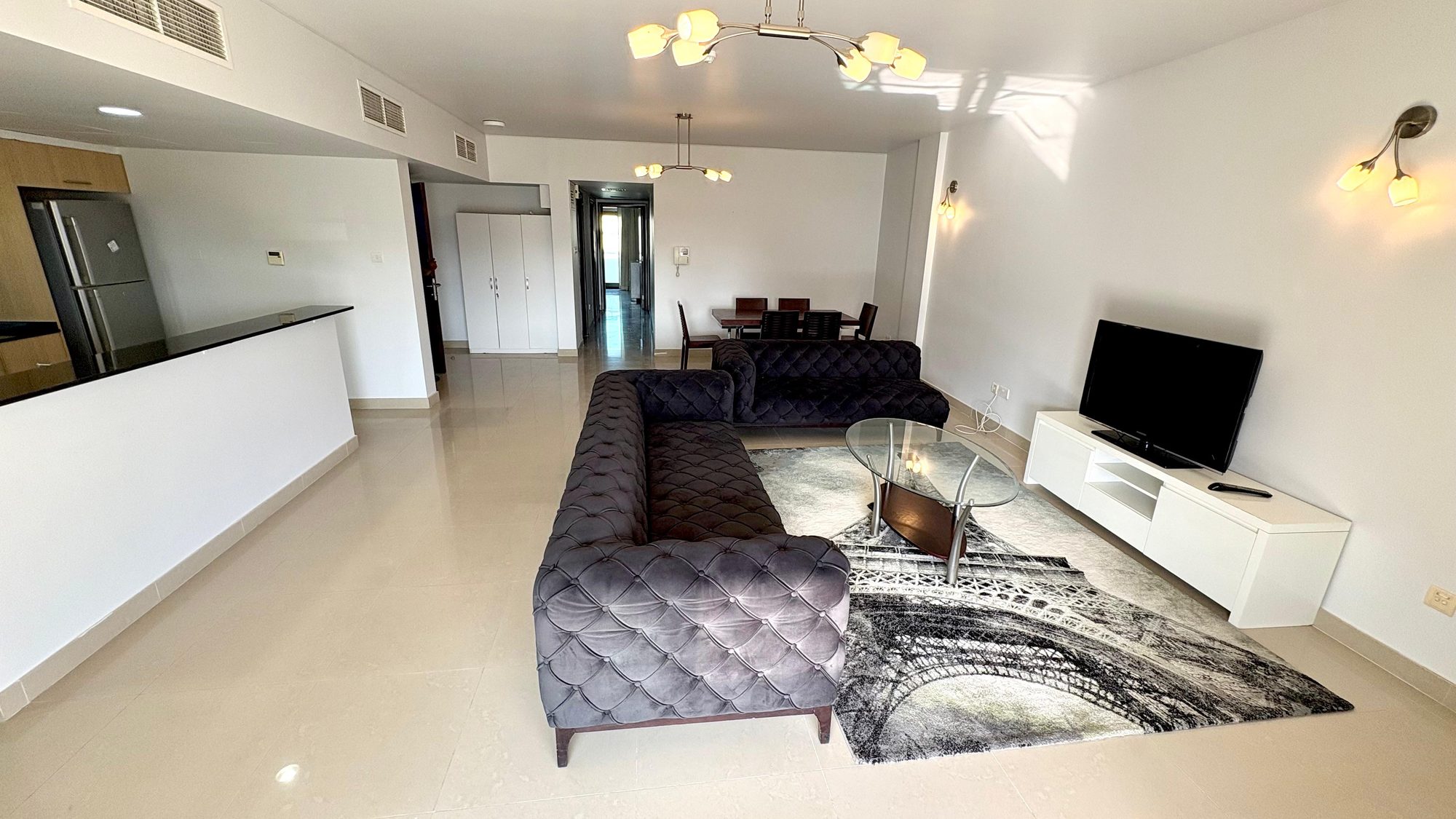 Two-Bedroom Apartment with Balcony in Muharraq