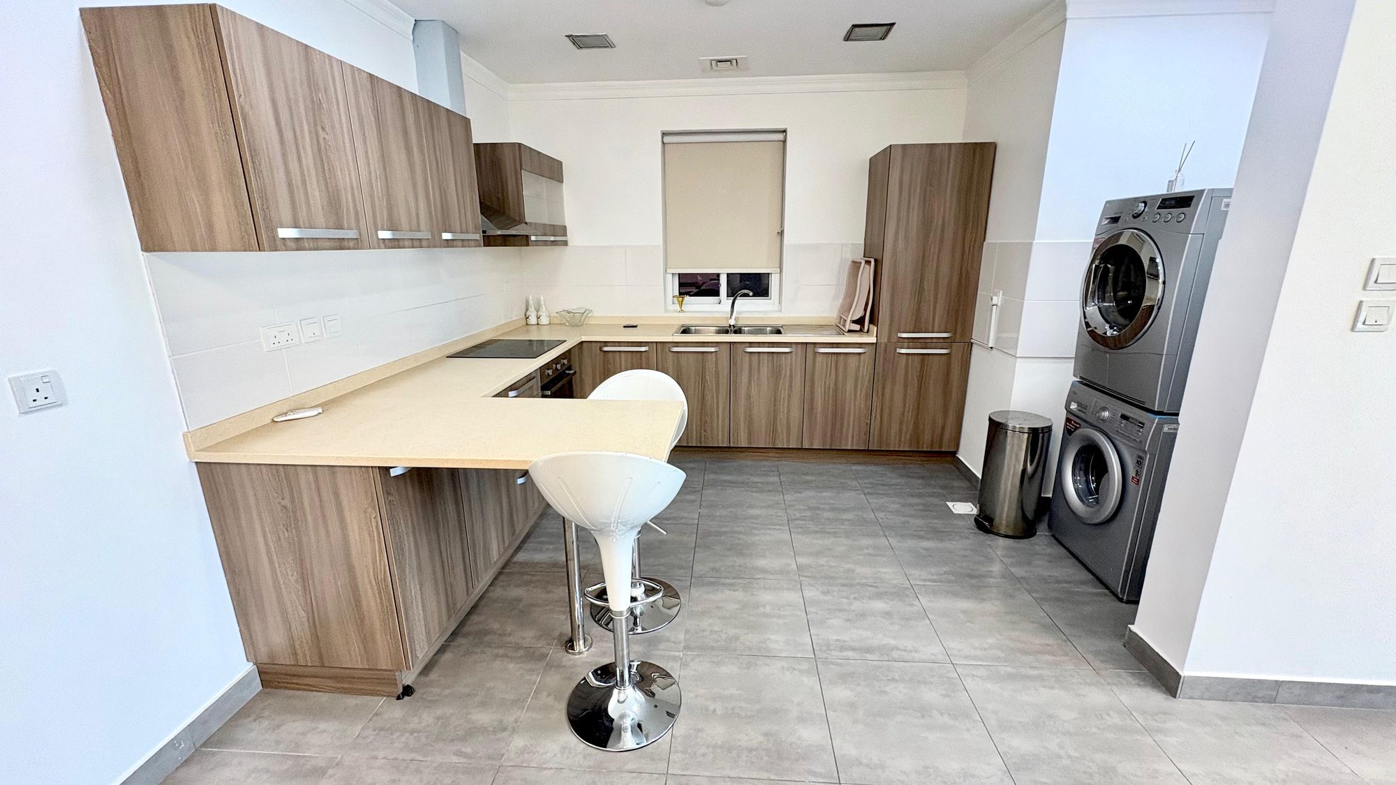 Two Bedroom Apartment with Balcony and Parking