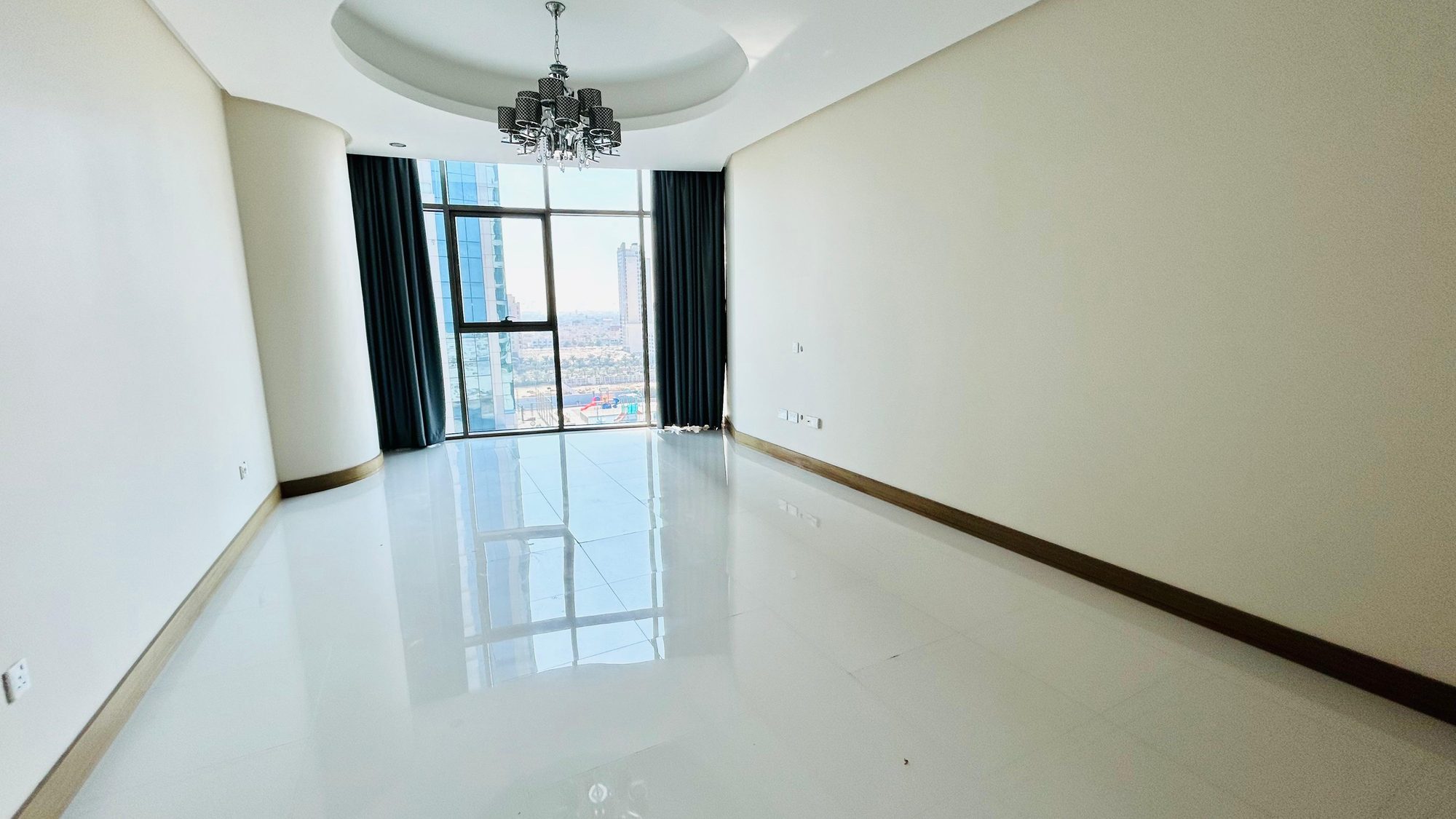 Two Bedroom Apartment with Pool and Gym