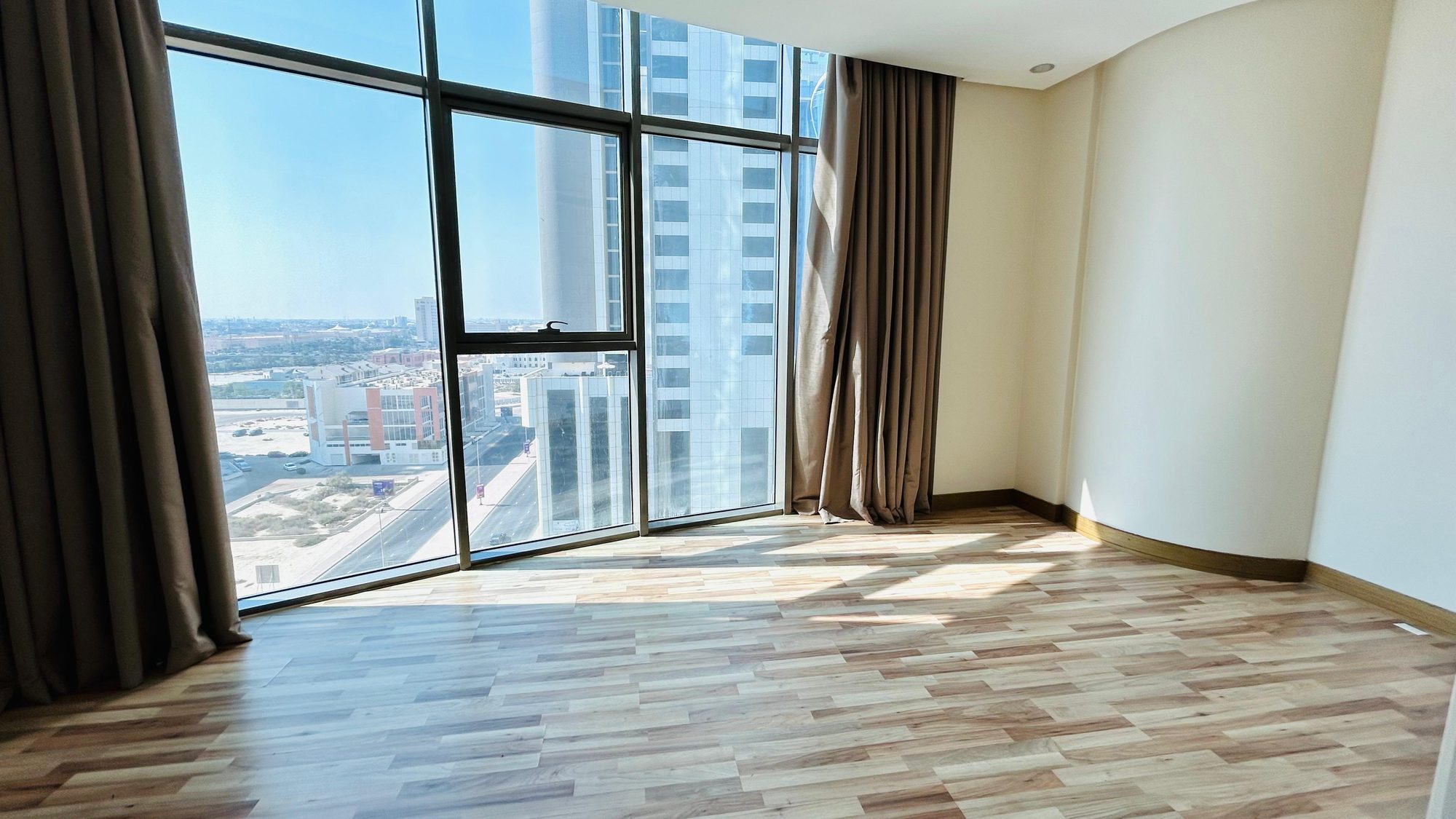 Two Bedroom Apartment with Pool and Gym