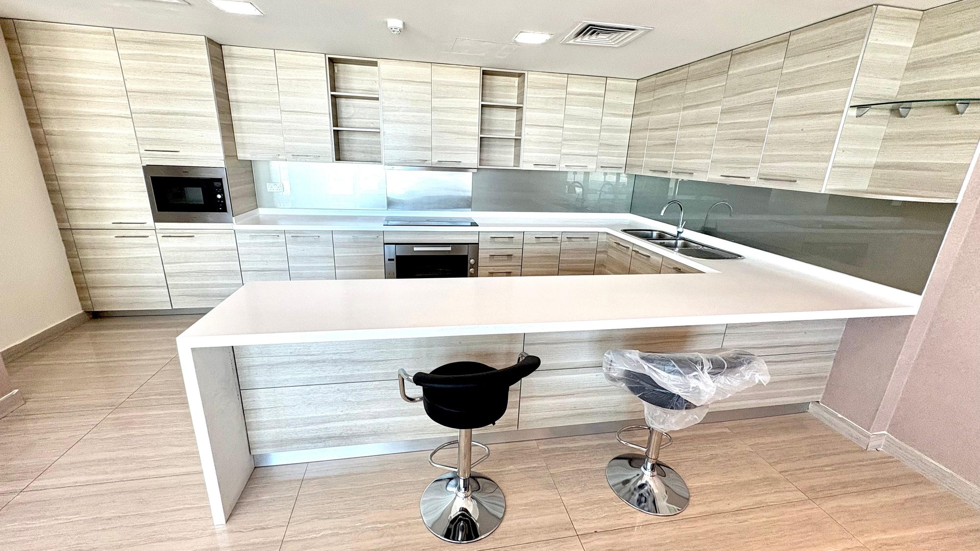 Three Bedroom Duplex with Water Views