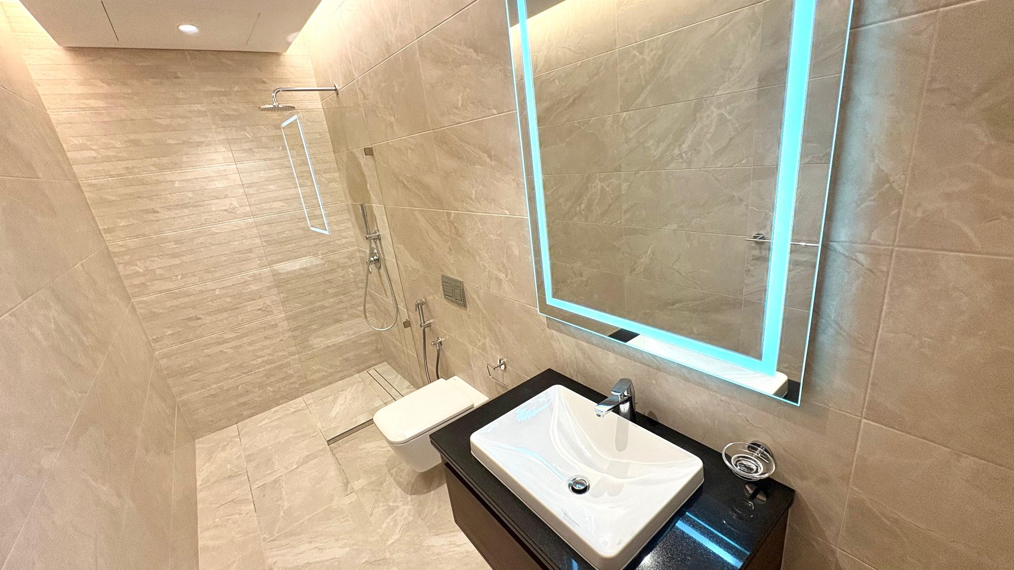 Two-Bedroom Apartment with Three Bathrooms