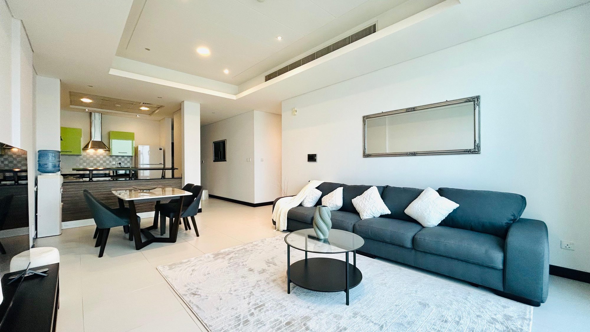 Two-Bedroom Apartment with Pool and Gym