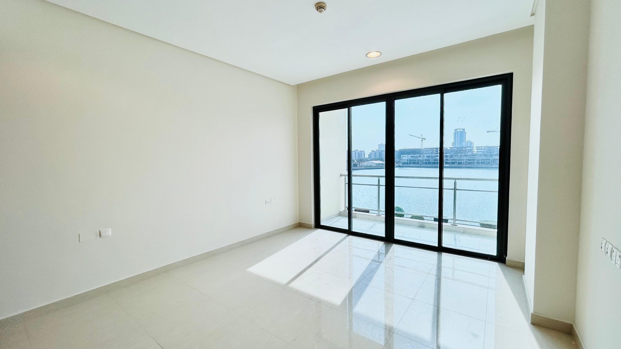 One Bedroom Semi-Furnished Apartment, 86 sqm