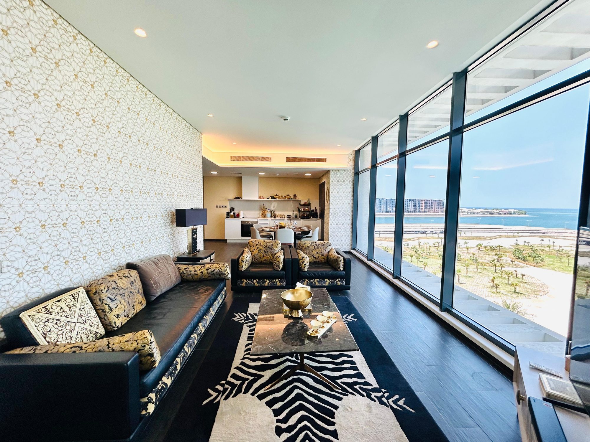 Two-Bedroom Apartment with Sea View and Pool