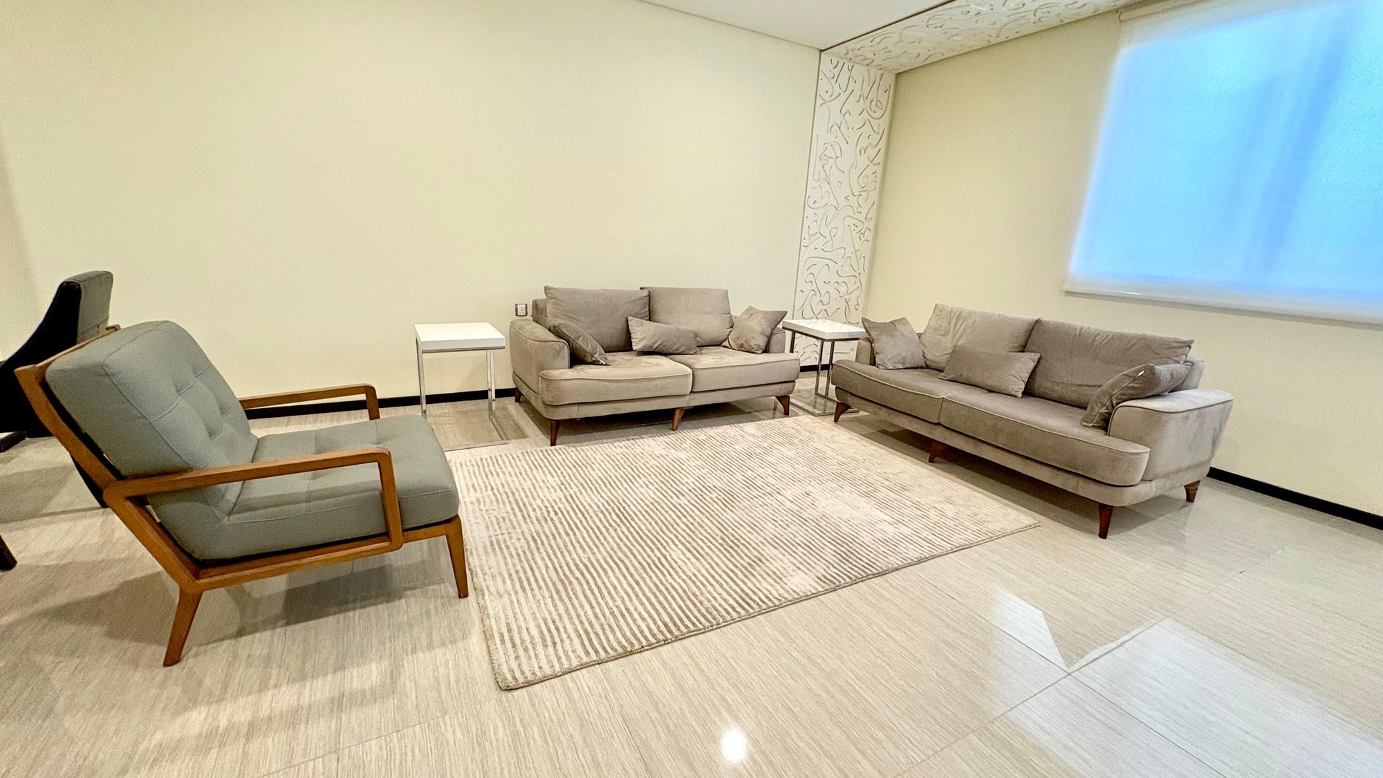 1-Bedroom Apartment with Comprehensive Building Amenities