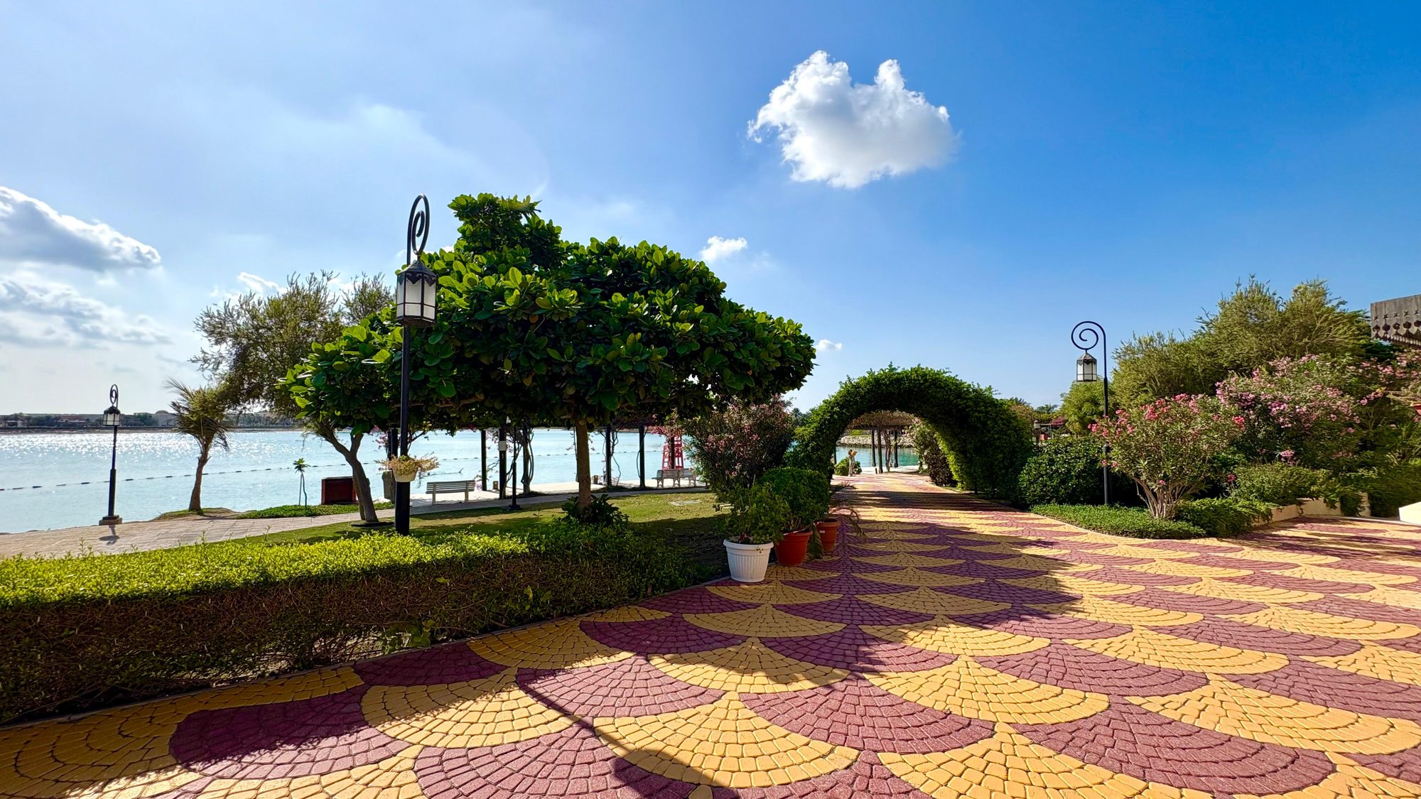 1-Bedroom Apartment with Comprehensive Building Amenities