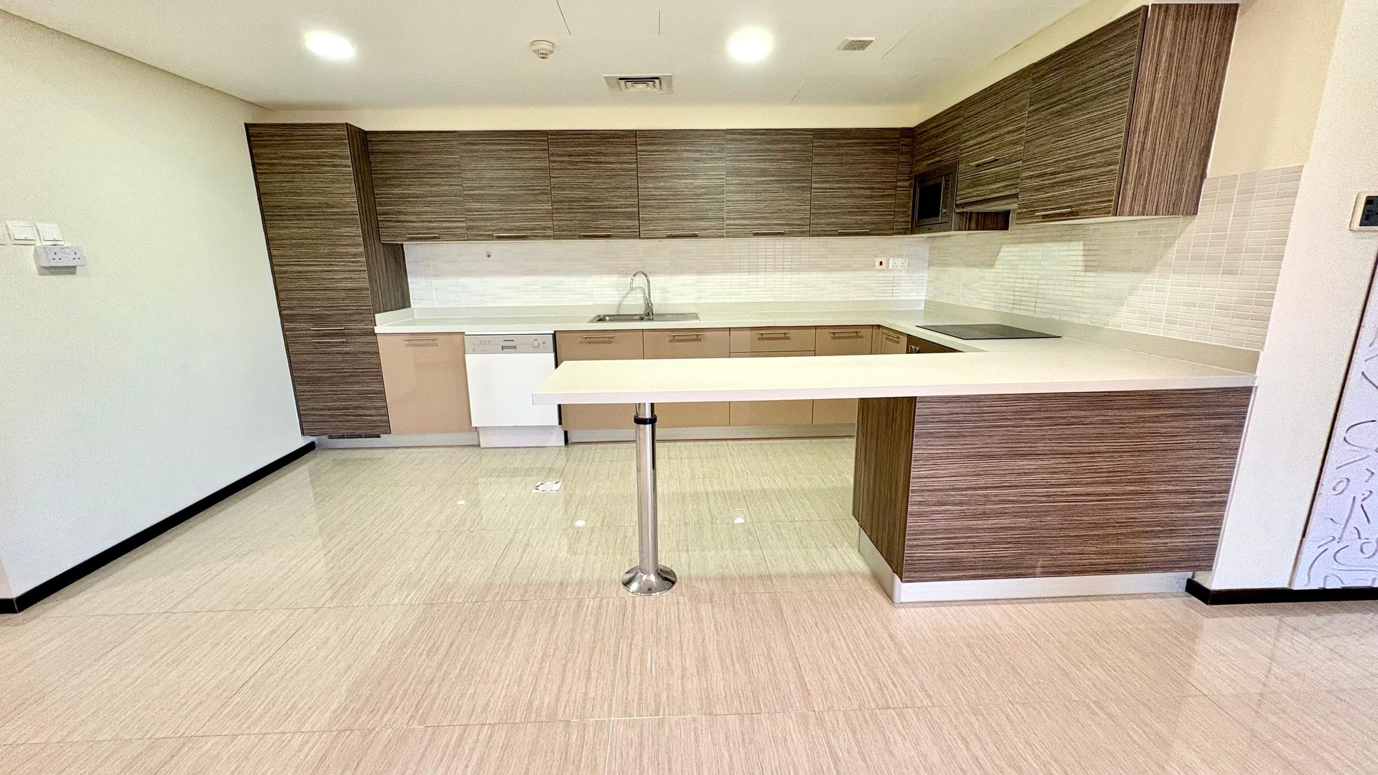 1 Bedroom Apartment with Water Views