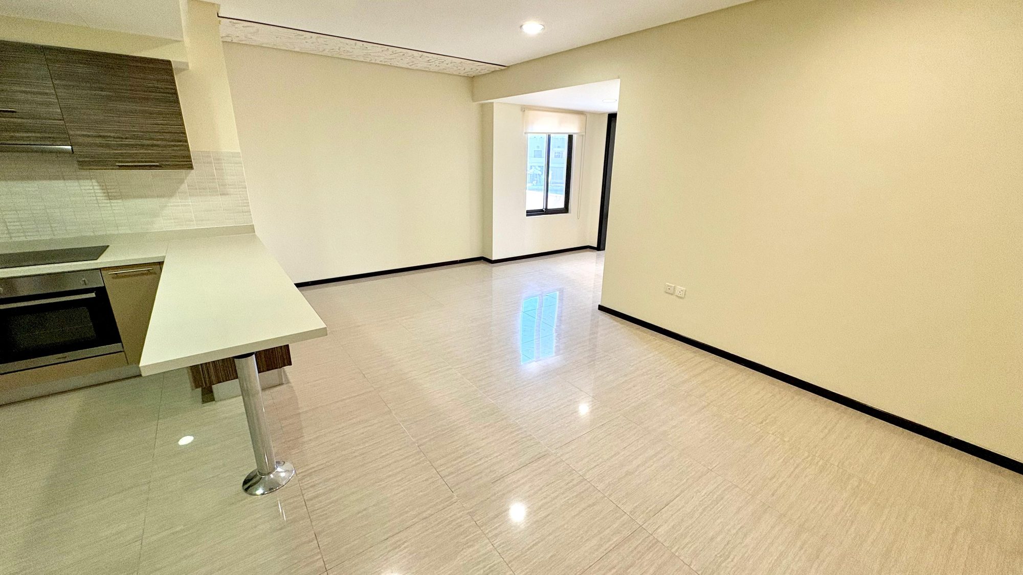 1 Bedroom Apartment with Water Views