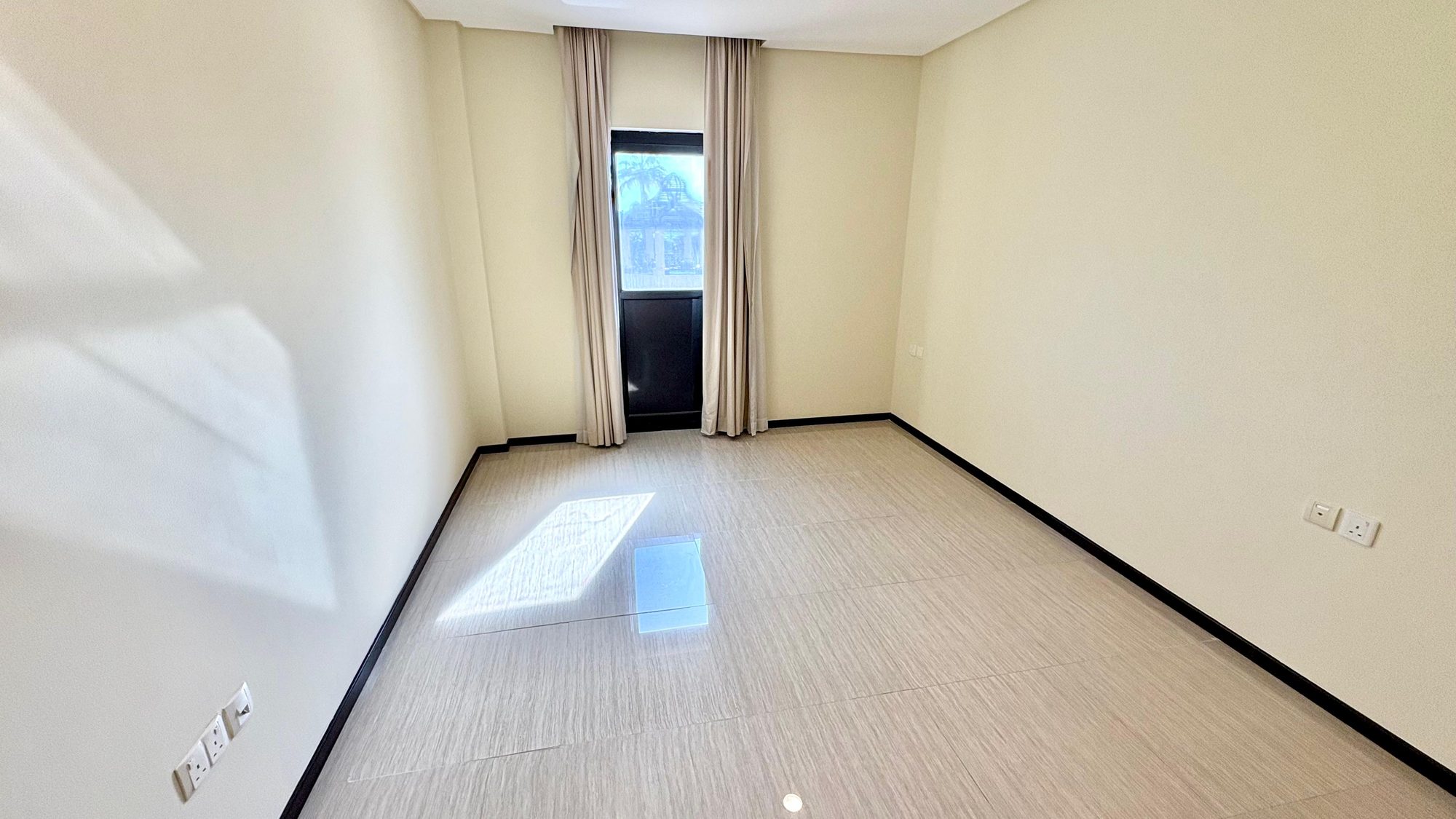 1 Bedroom Apartment with Water Views