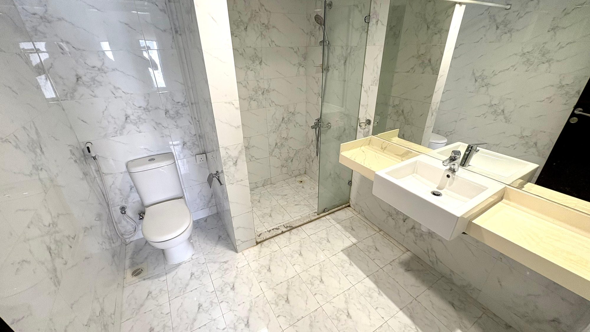1 Bedroom Apartment with Water Views