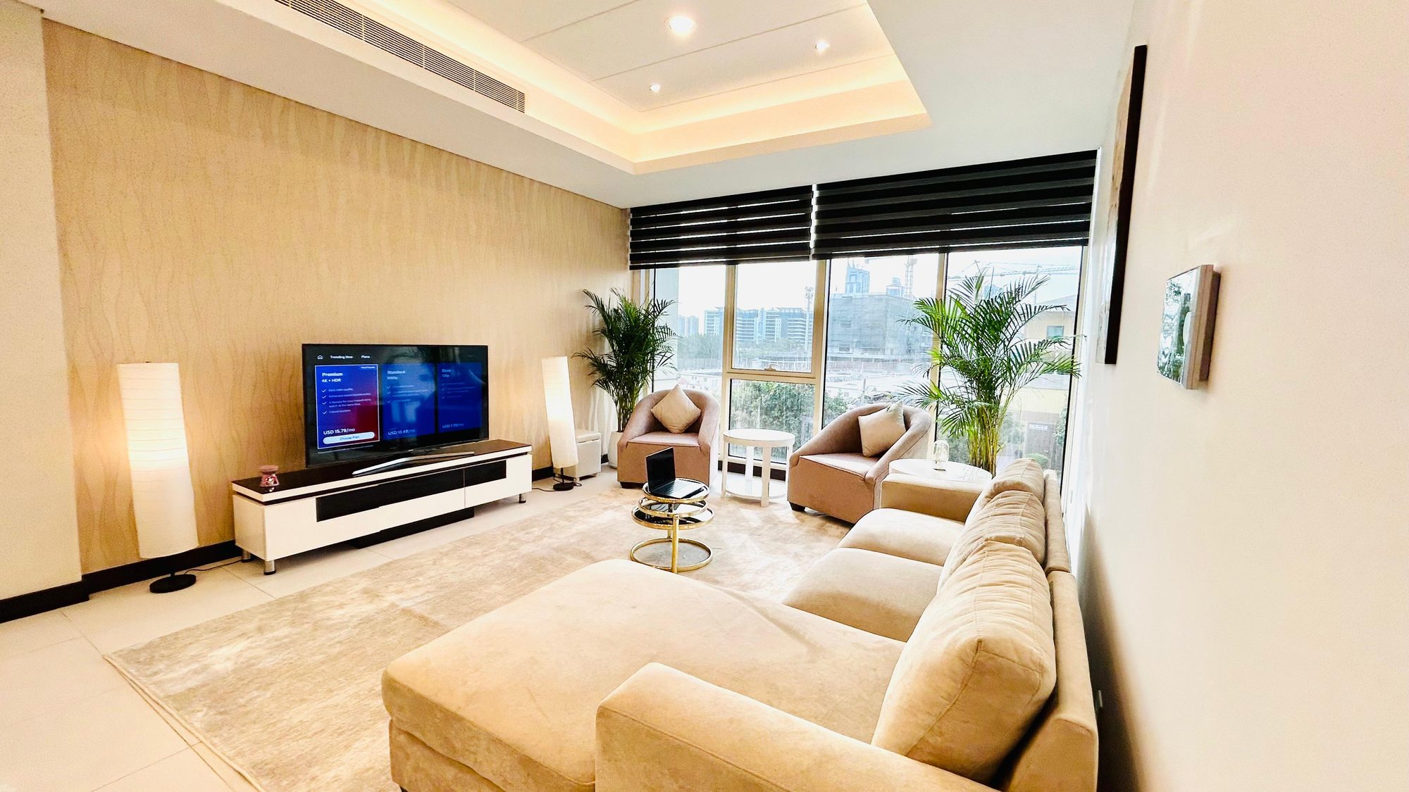 Two Bedroom Apartment with Pool and Gym