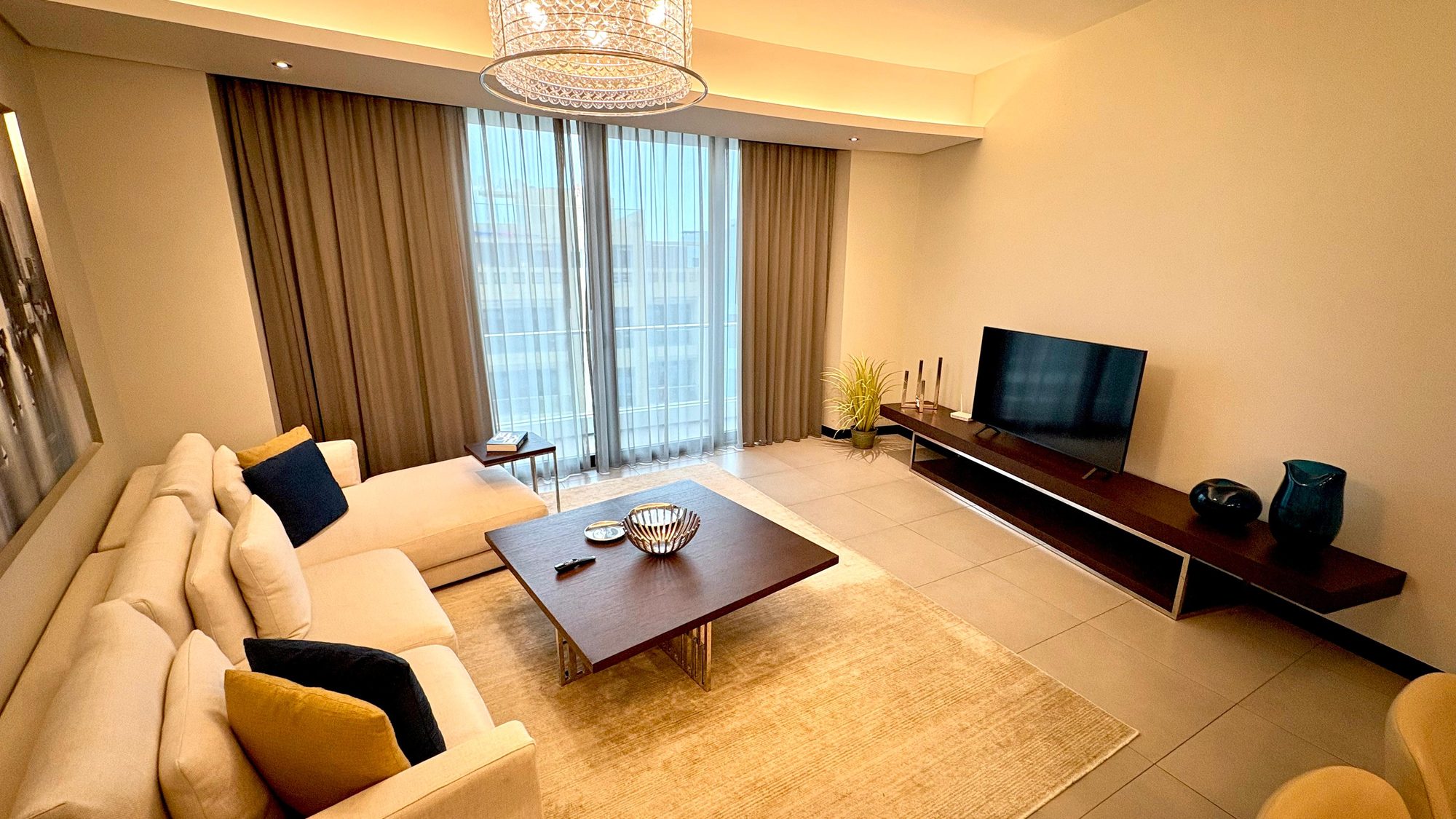Two-Bedroom Apartment with Pool and Gym Access