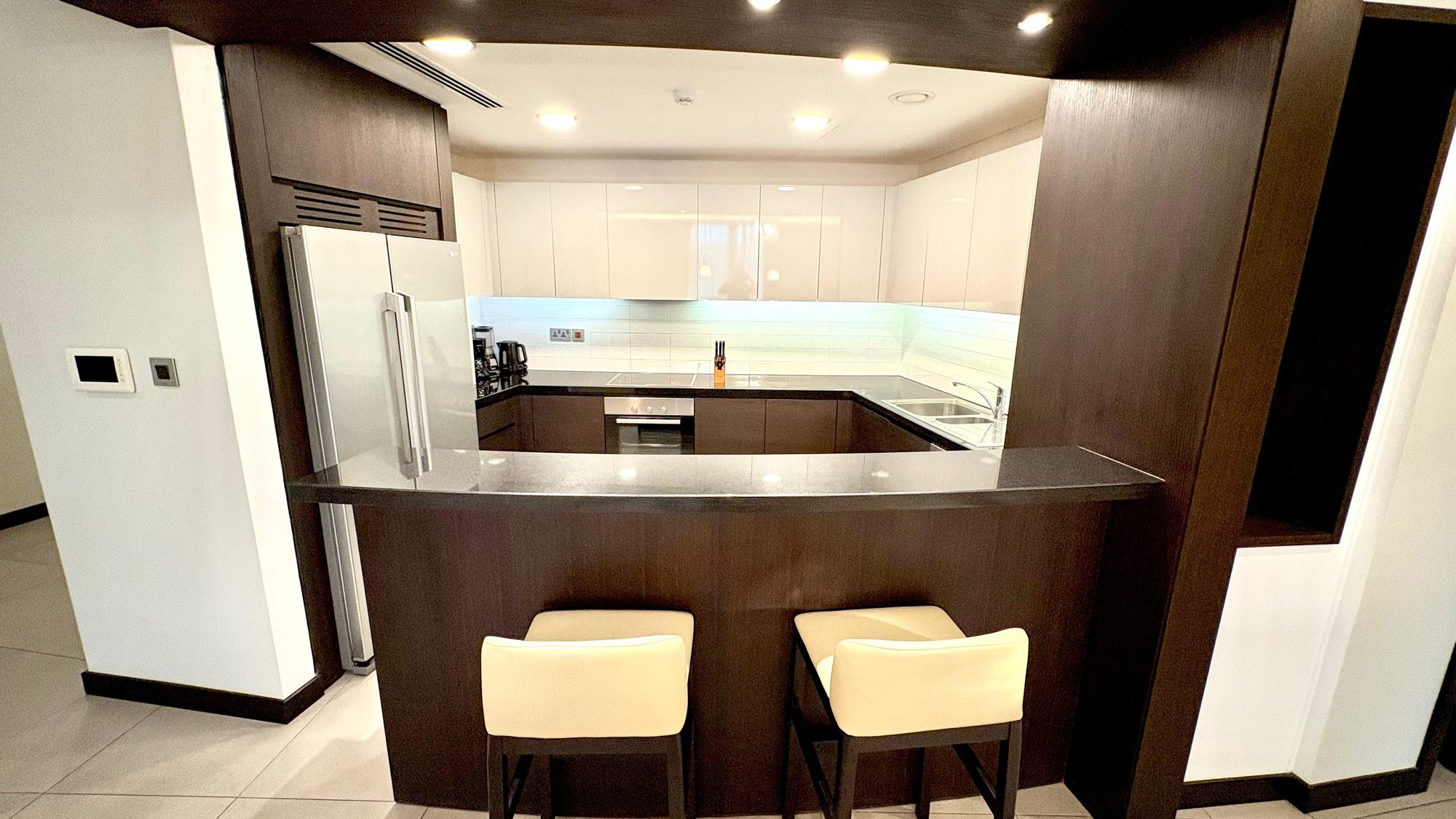 Two-Bedroom Apartment with Pool and Gym Access