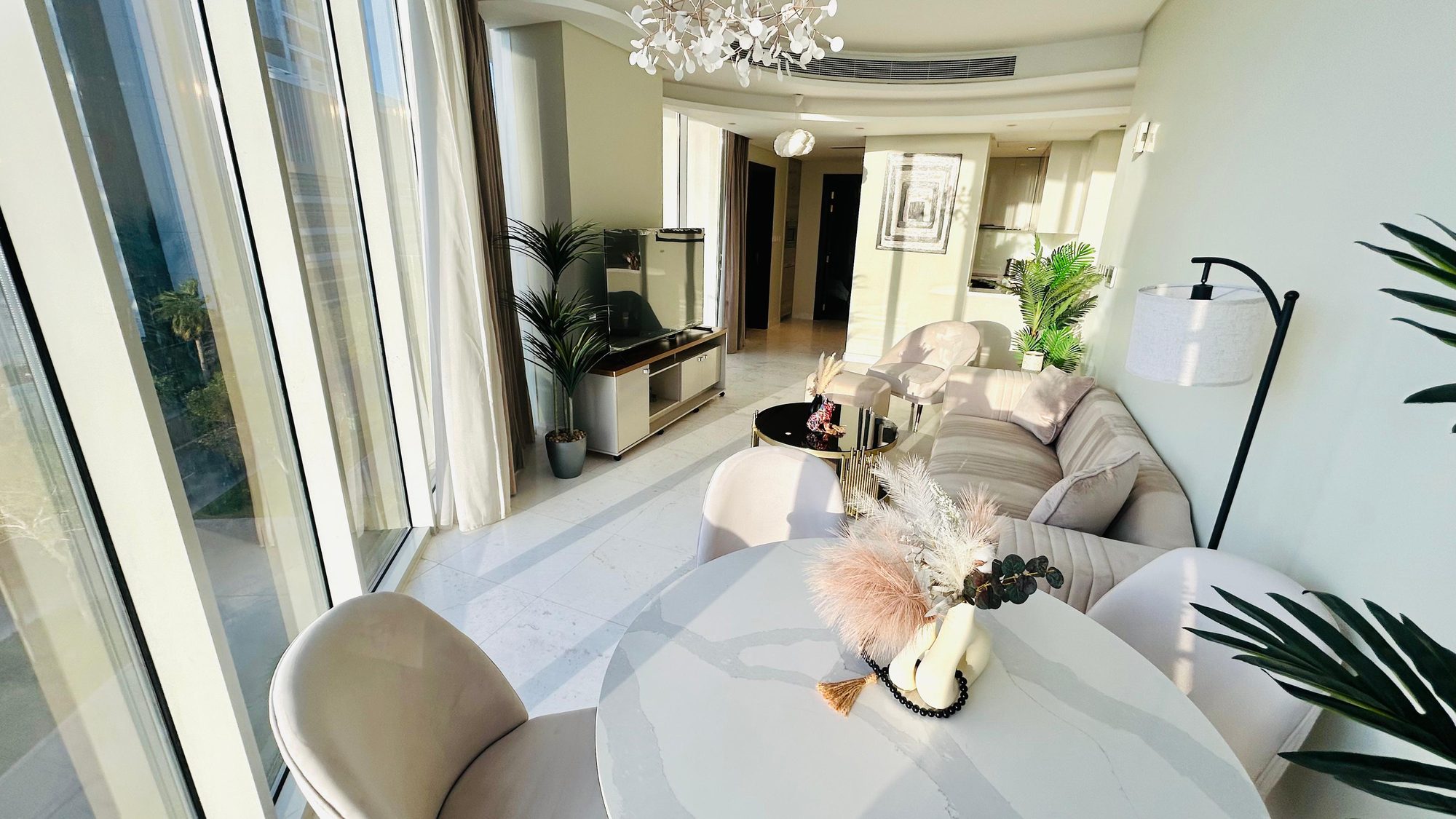 One Bedroom Apartment with Pool Access