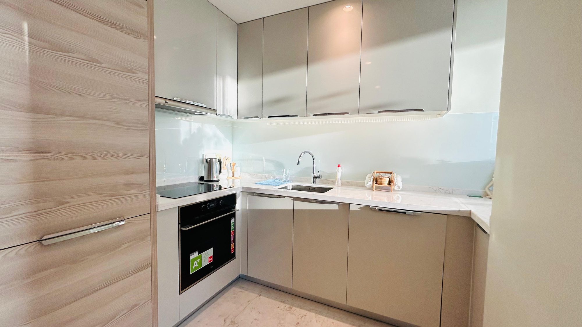 One Bedroom Apartment with Pool Access