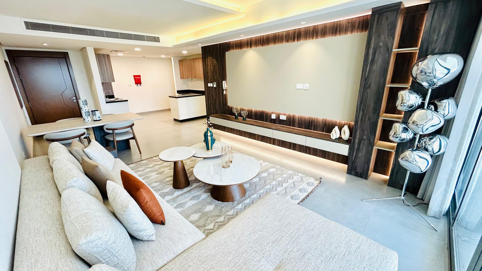 Two-Bedroom Apartment with Four Bathrooms