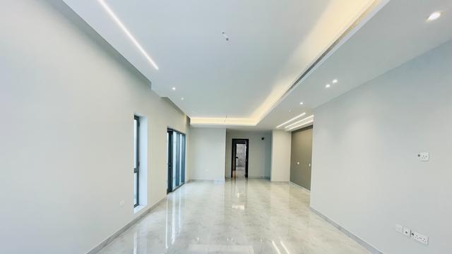 Four Bedroom Villa with Pool and Maid's Room