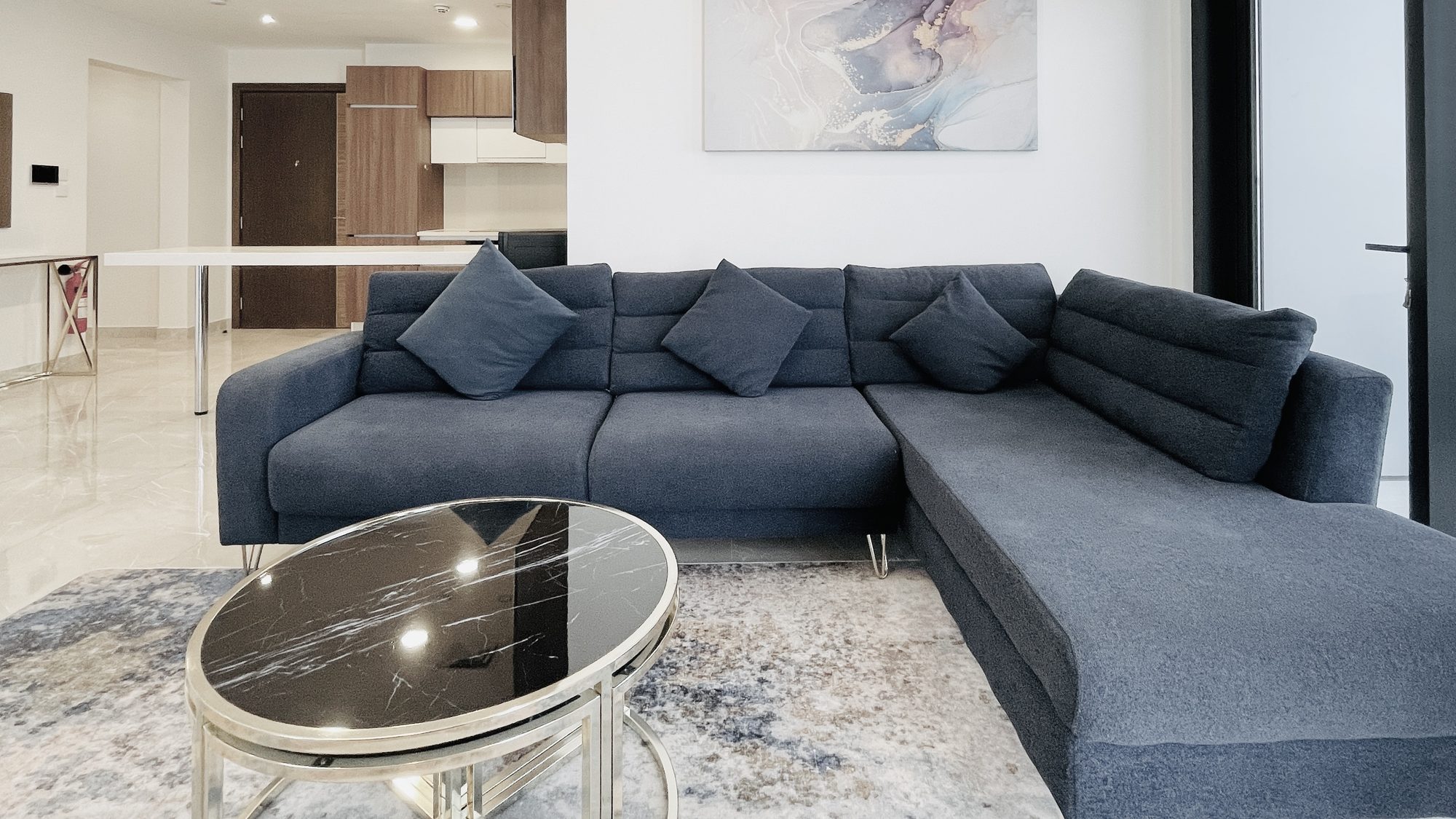 Two-Bedroom Apartment with Pool and Gym