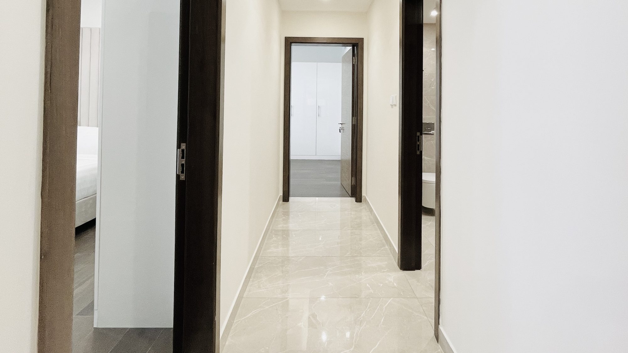 Two-Bedroom Apartment with Pool and Gym