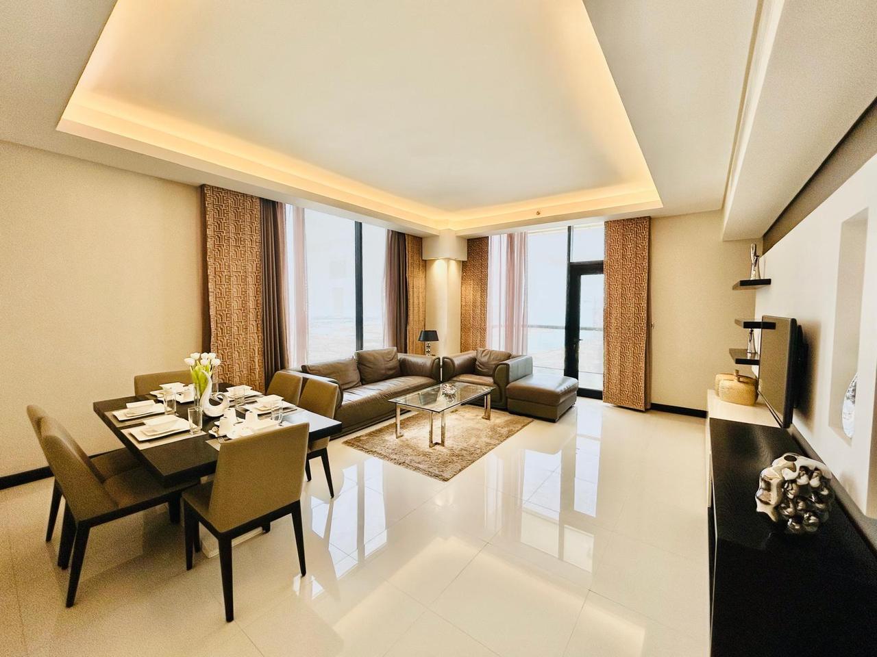 2 Bedroom Apartment with Pool Access