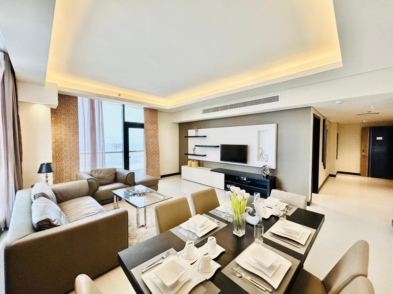 2 Bedroom Apartment with Pool Access
