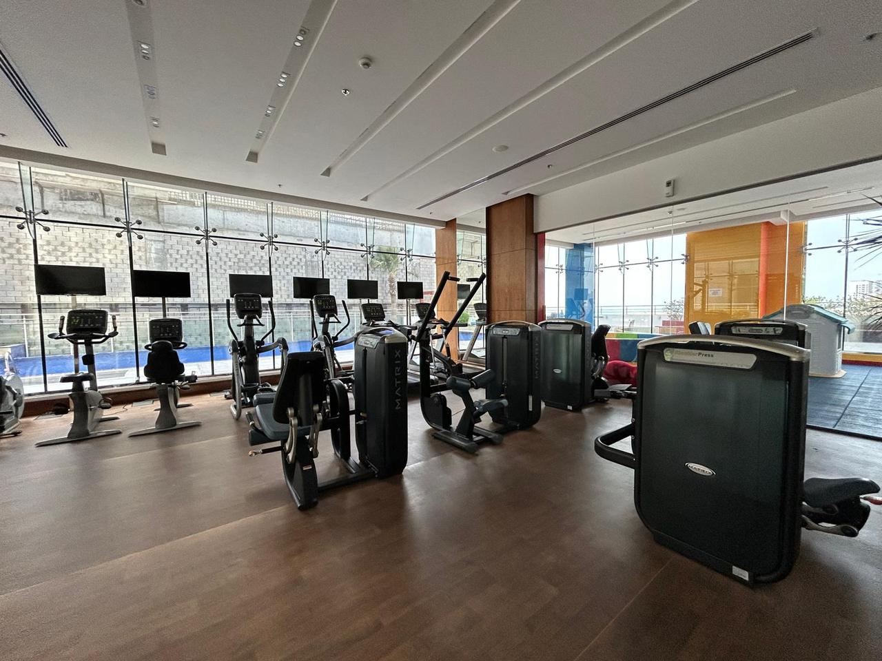 2 Bedroom Apartment with Pool Access