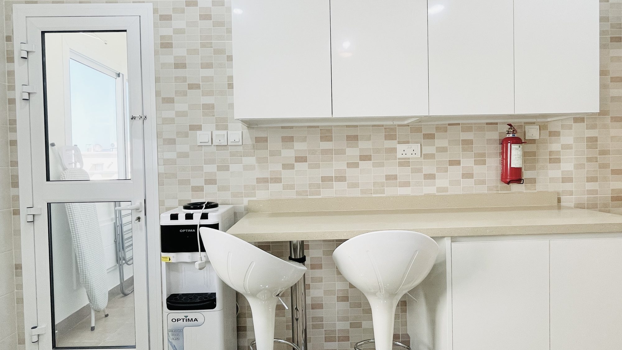 Three-Bedroom Apartment with Shared Pool and Gym