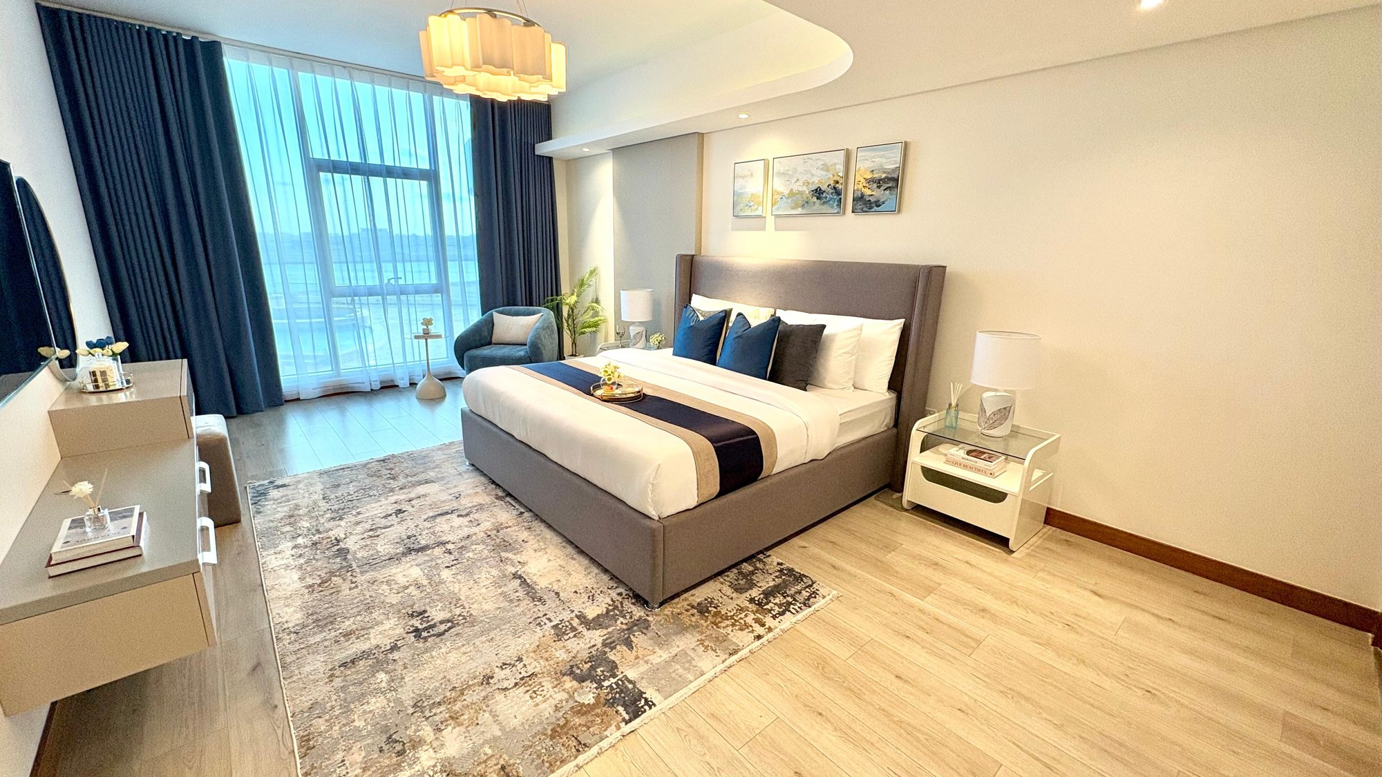 One Bedroom Apartment with Water Views