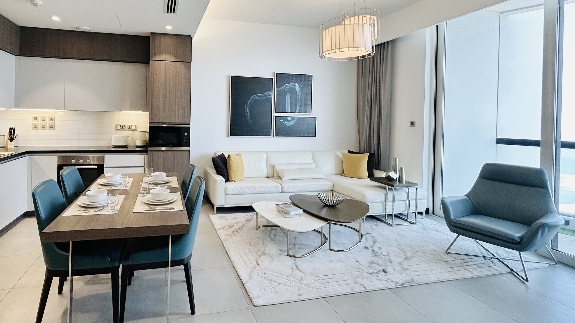 One-Bedroom Apartment with Two Bathrooms