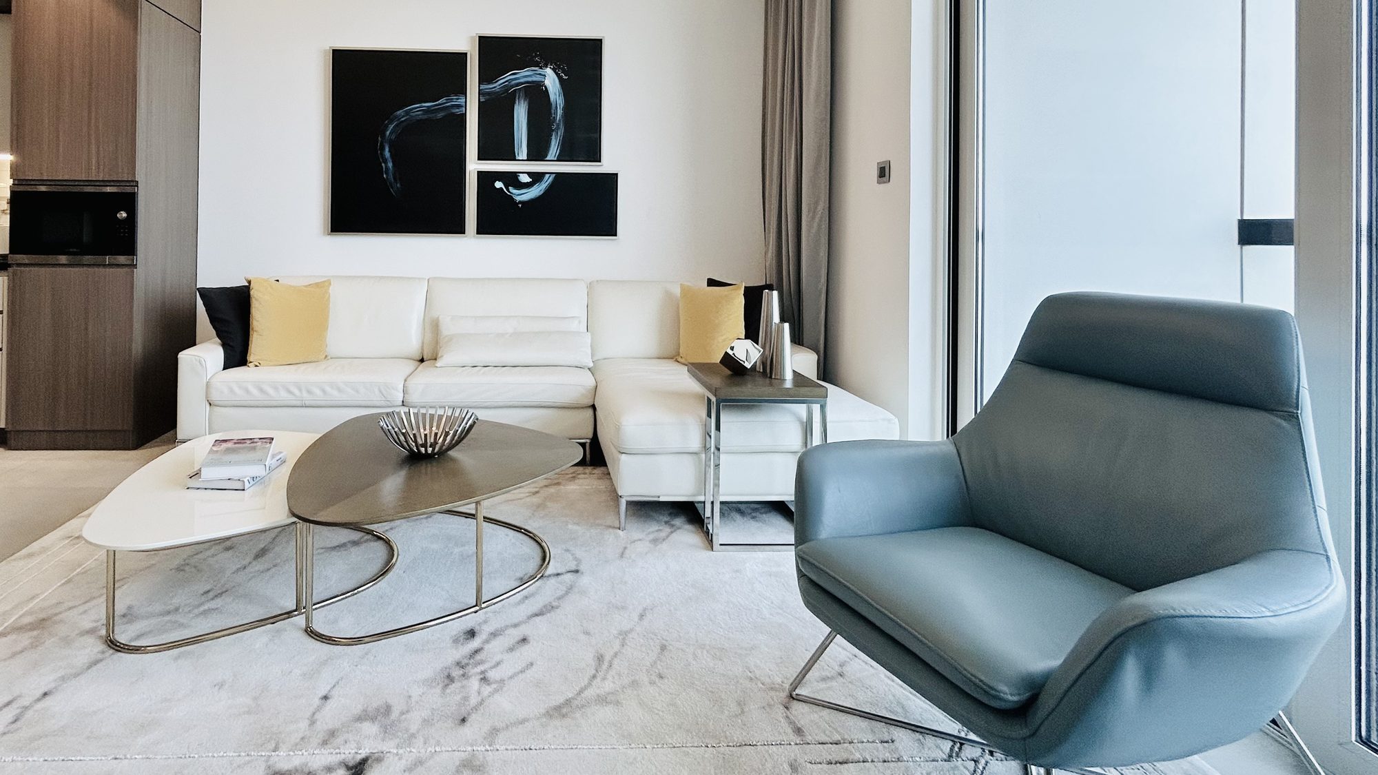 One-Bedroom Apartment with Two Bathrooms