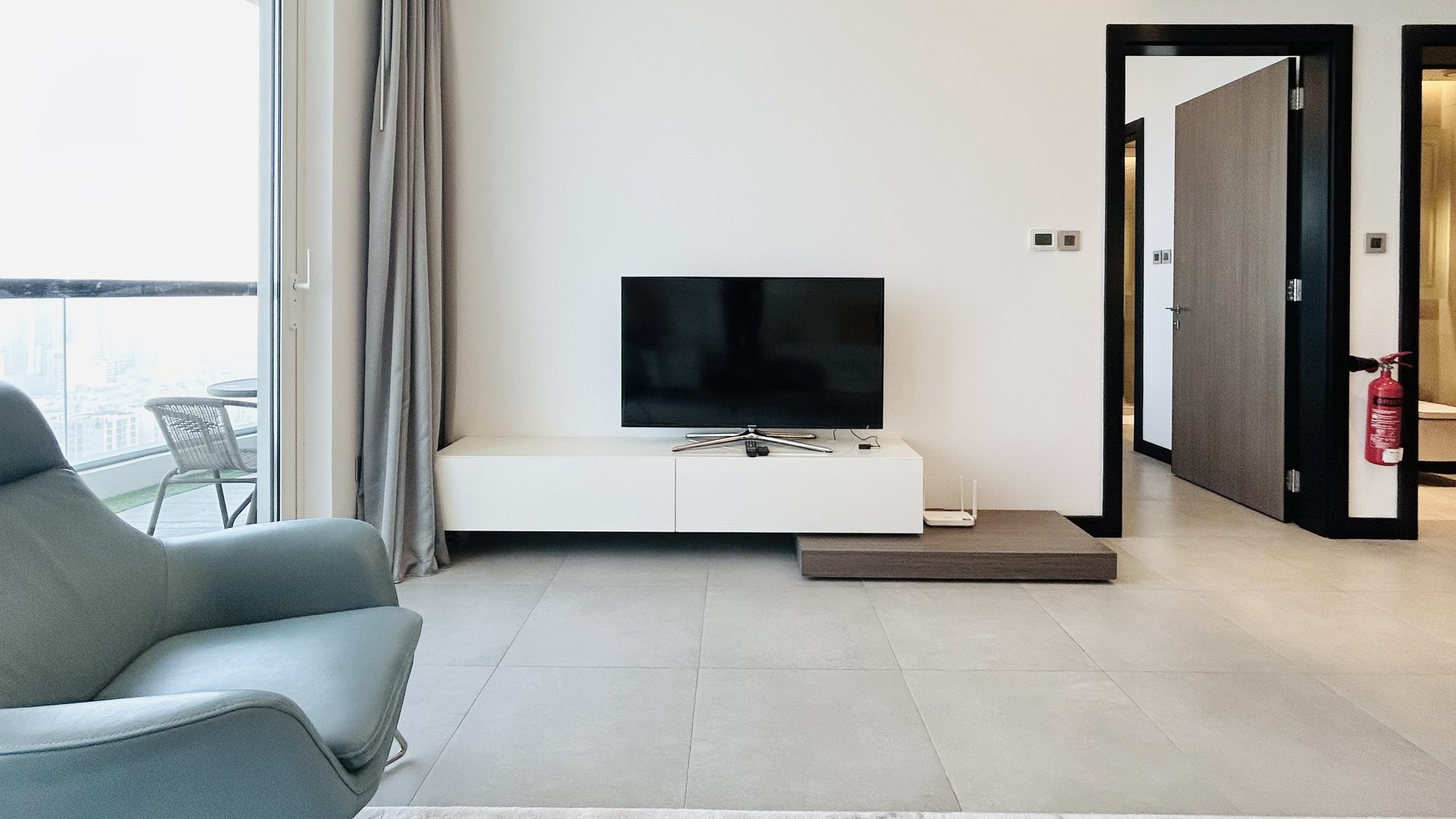 One-Bedroom Apartment with Two Bathrooms