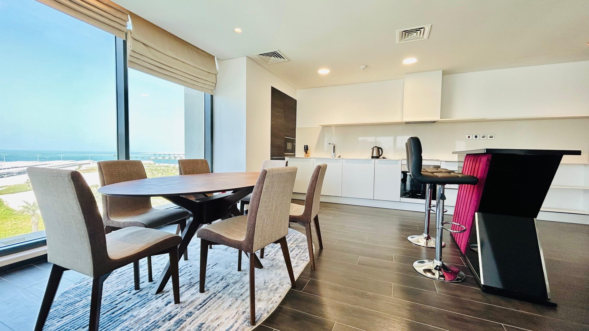 Two-Bedroom Apartment with Gym and Pool Access