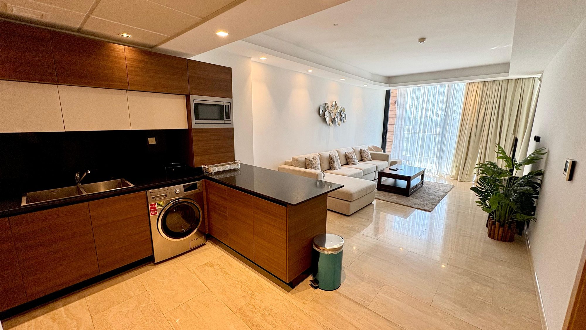 One Bedroom Apartment with Two Bathrooms