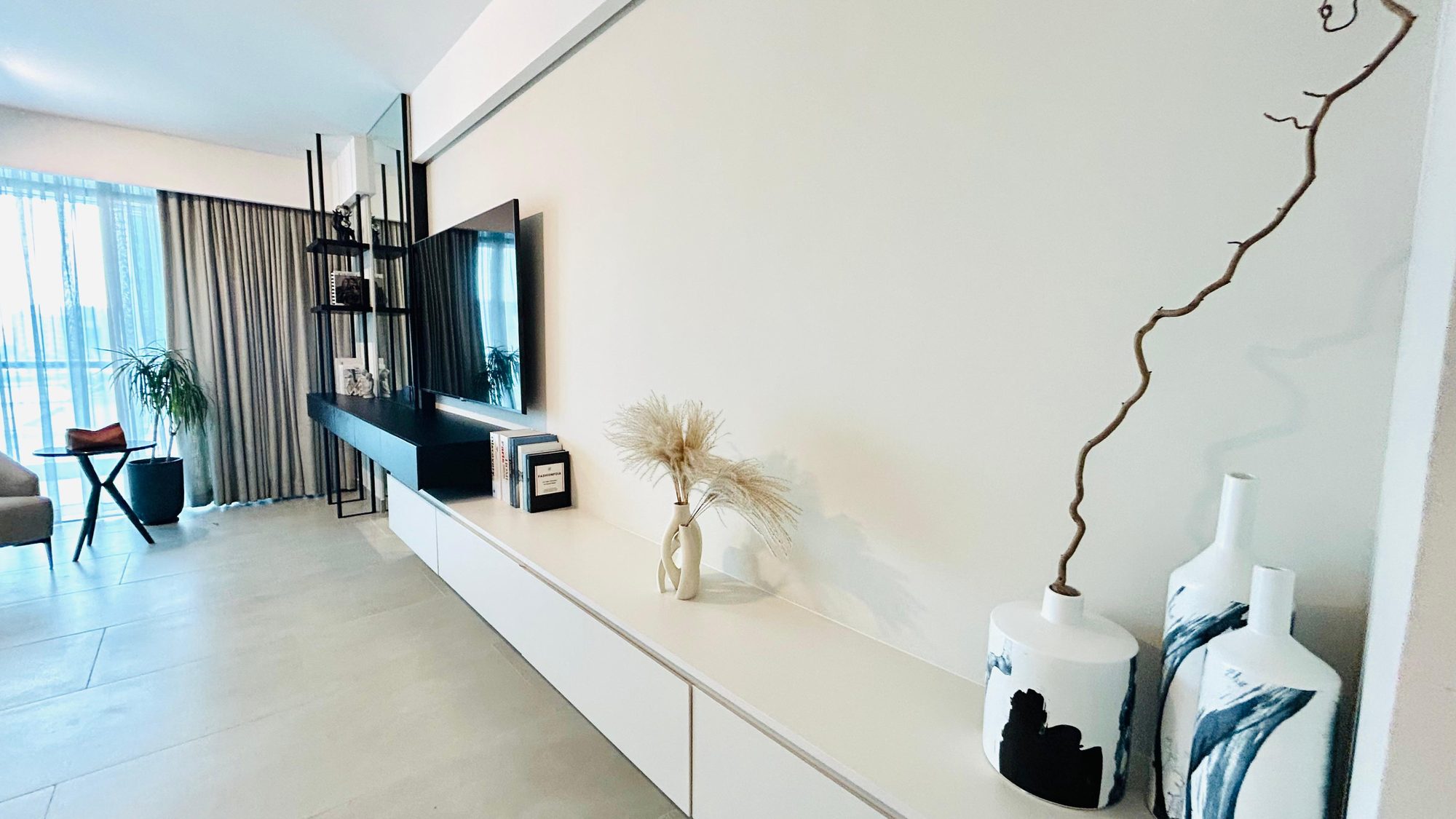 One-Bedroom Apartment with Water Views
