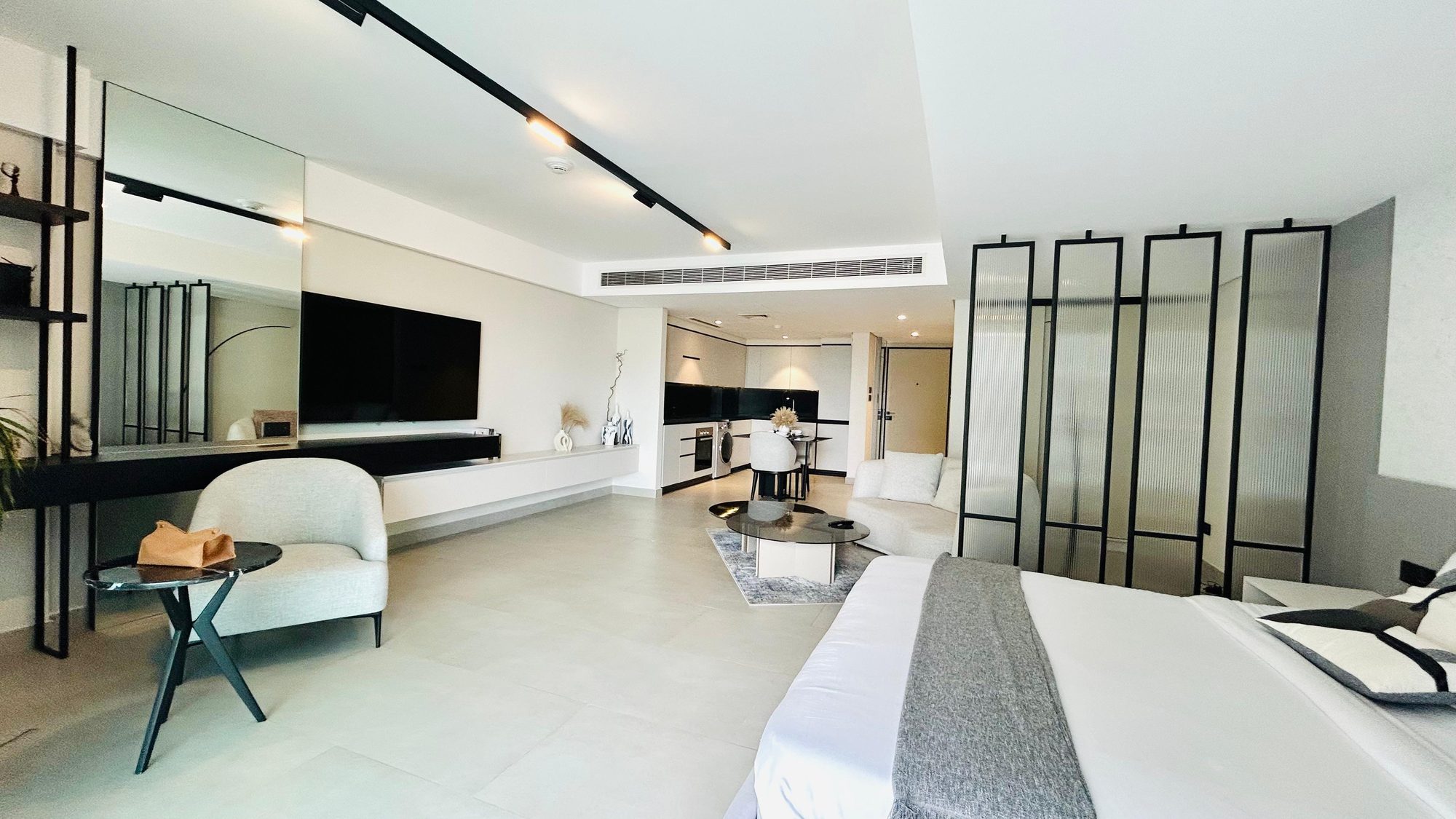 One-Bedroom Apartment with Water Views