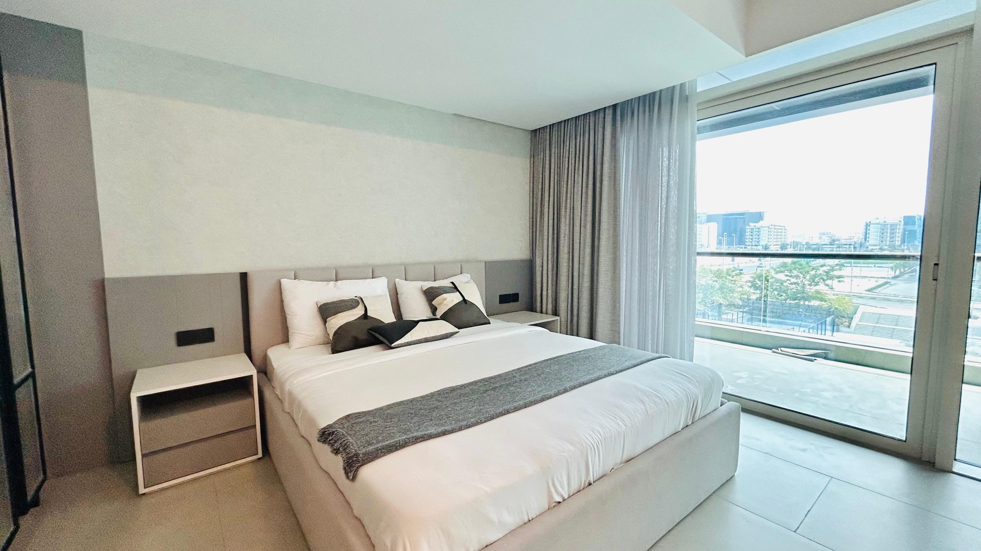 One-Bedroom Apartment with Water Views