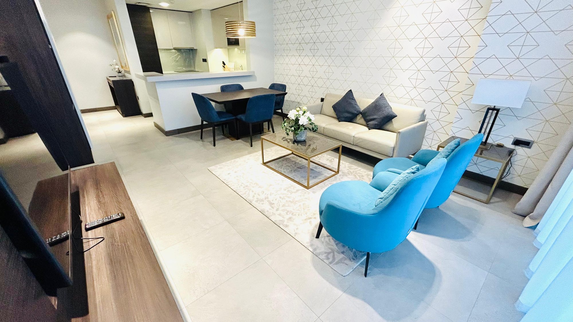 One Bedroom Apartment with Pool and Gym