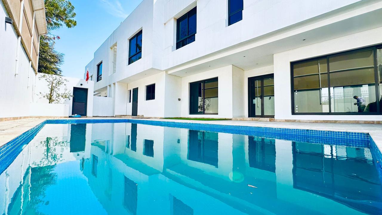 Four Bedroom Villa with Private Pool and Garden