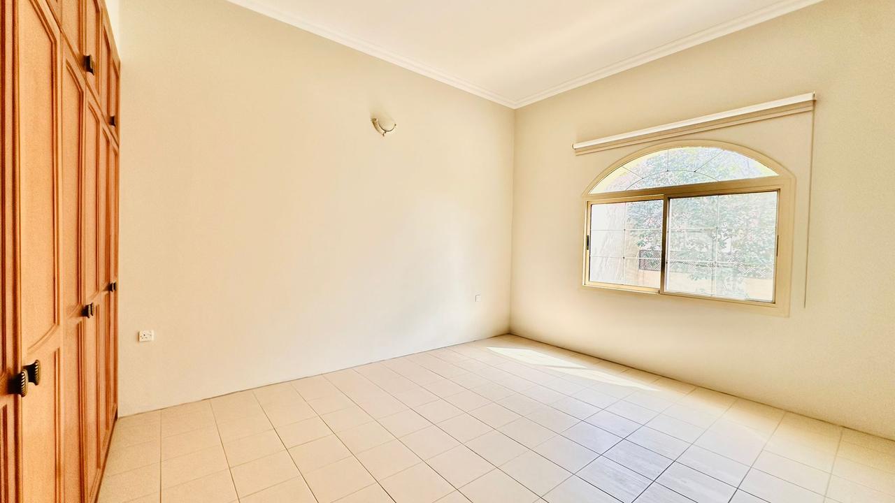 Four Bedroom Villa with Shared Pool Access