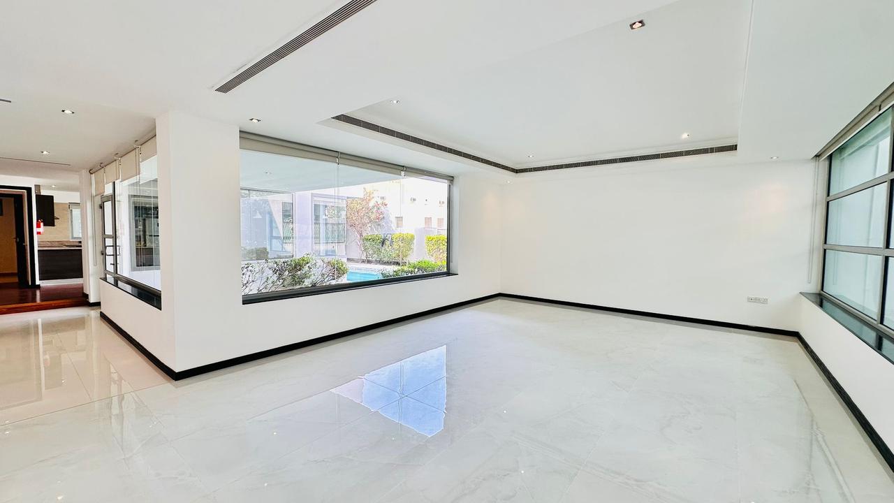 Four Bedroom Villa with Private Pool and Garden
