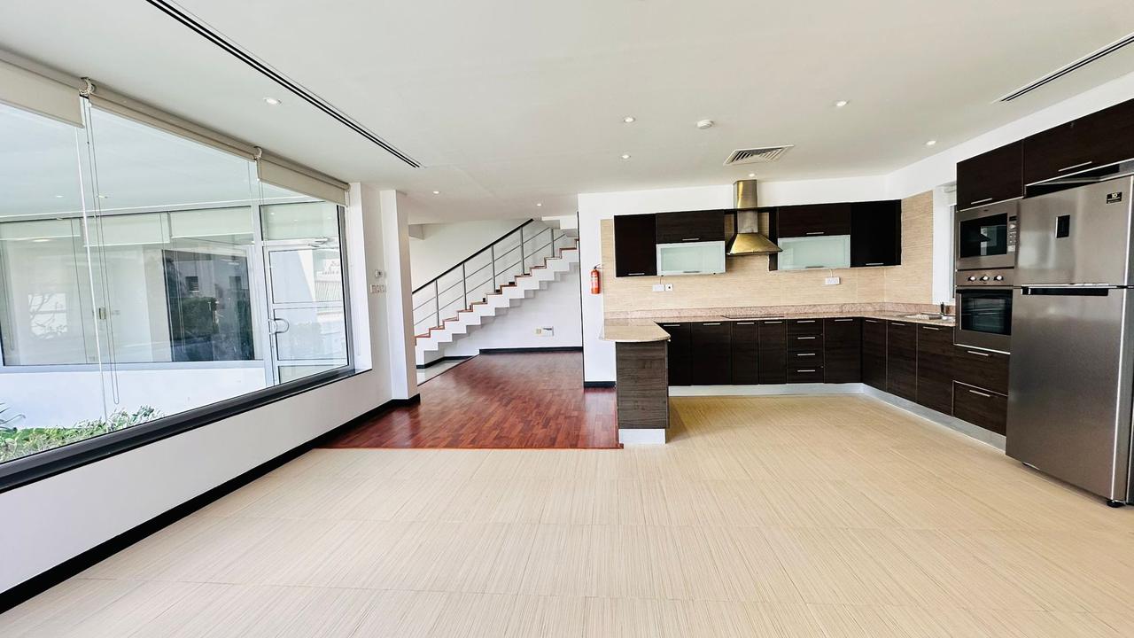Four Bedroom Villa with Private Pool and Garden