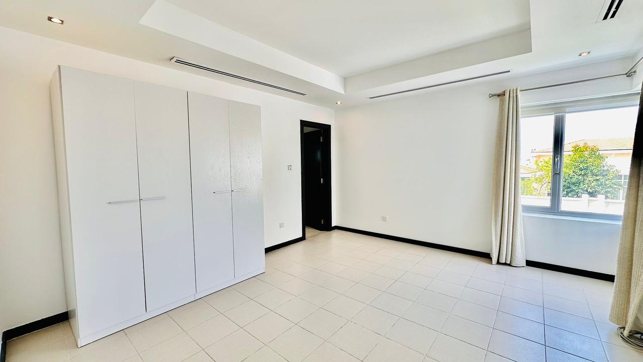 Four Bedroom Villa with Private Pool and Garden