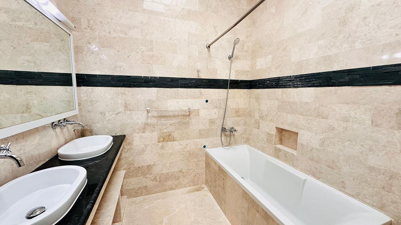 2 Bedroom Apartment with Pool and Gym