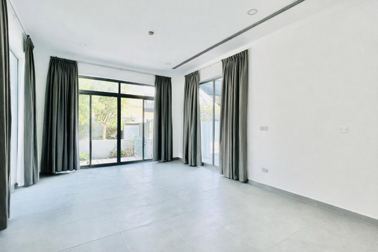 Four-Bedroom Villa with Shared Pool Access