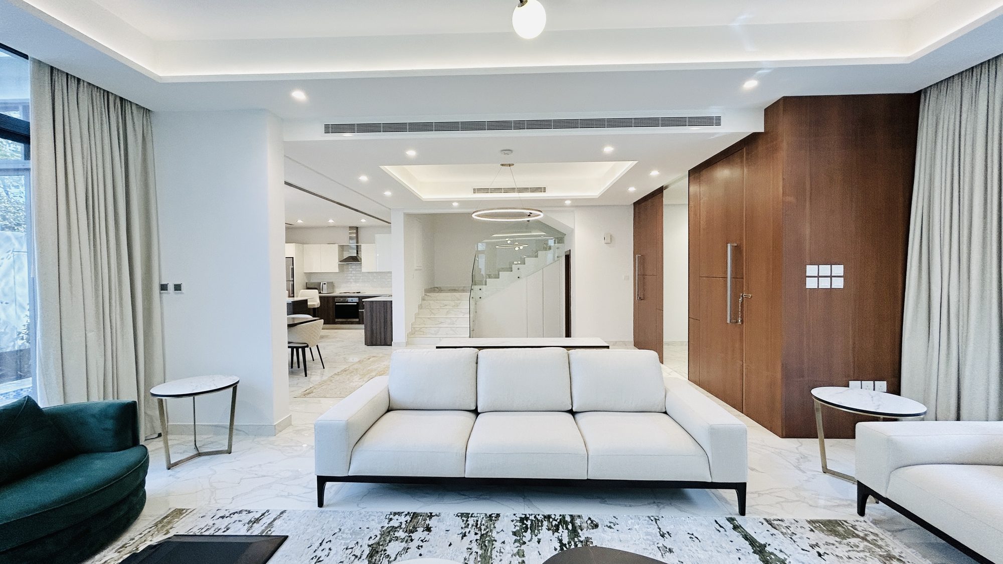 Four-Bedroom Villa with Private Pool and Gym