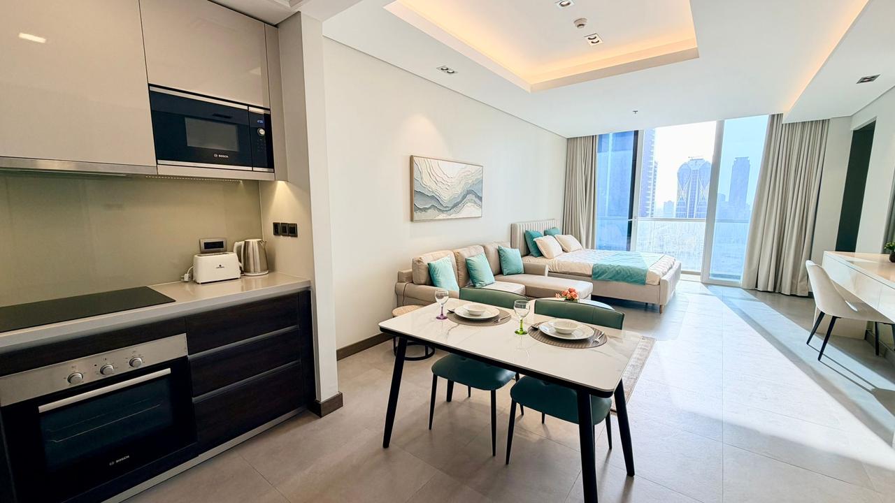 1 Bedroom Apartment with Covered Parking